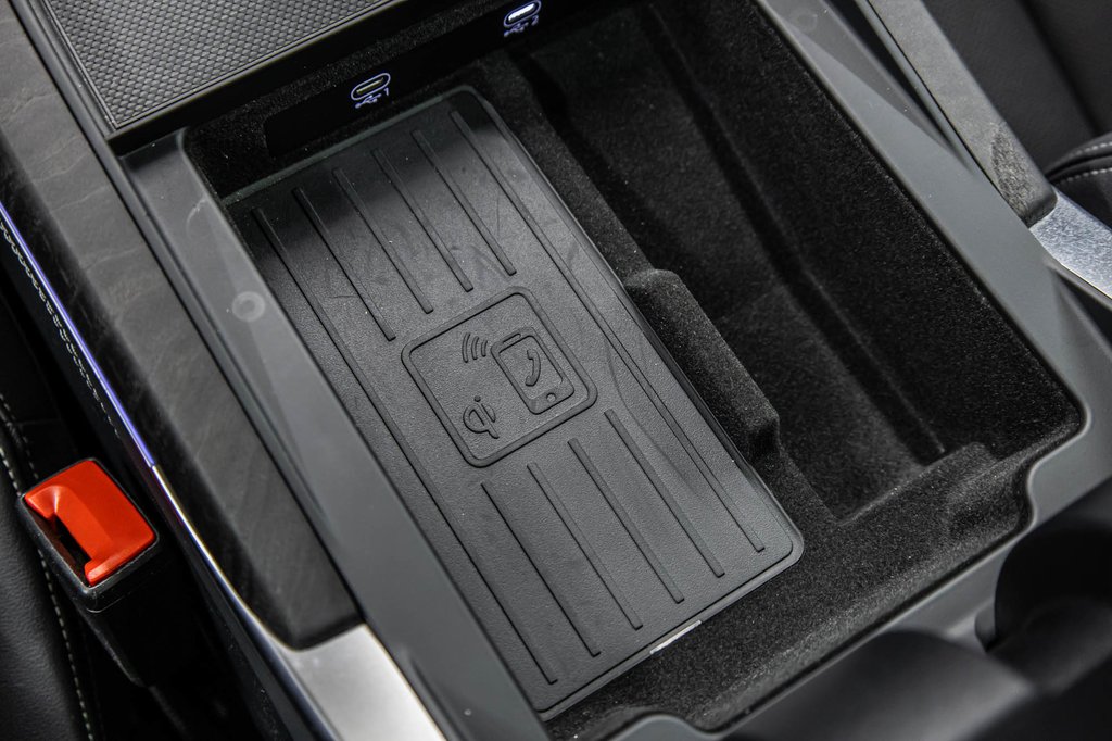 Audi Q8 TECHNIK S-LINE BLACK OPTIC 22 PCS 2023 à Laval, Québec - 29 - w1024h768px