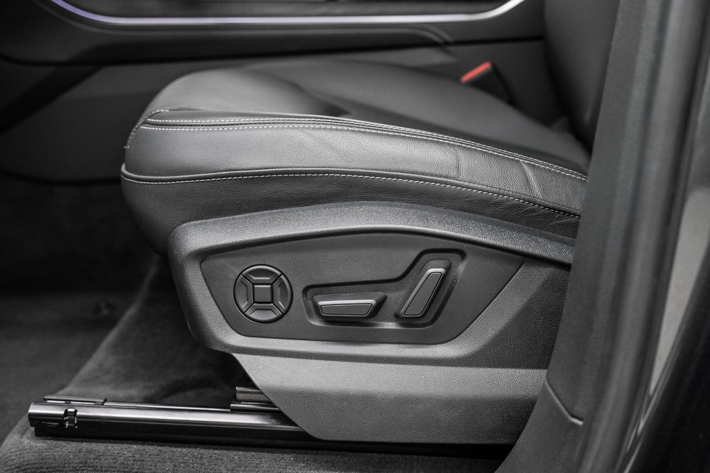 Audi Q8 PROGRESSIV DRIVER ASSIST TRAILER HITCH 2023 à Laval, Québec - 11 - w1024h768px