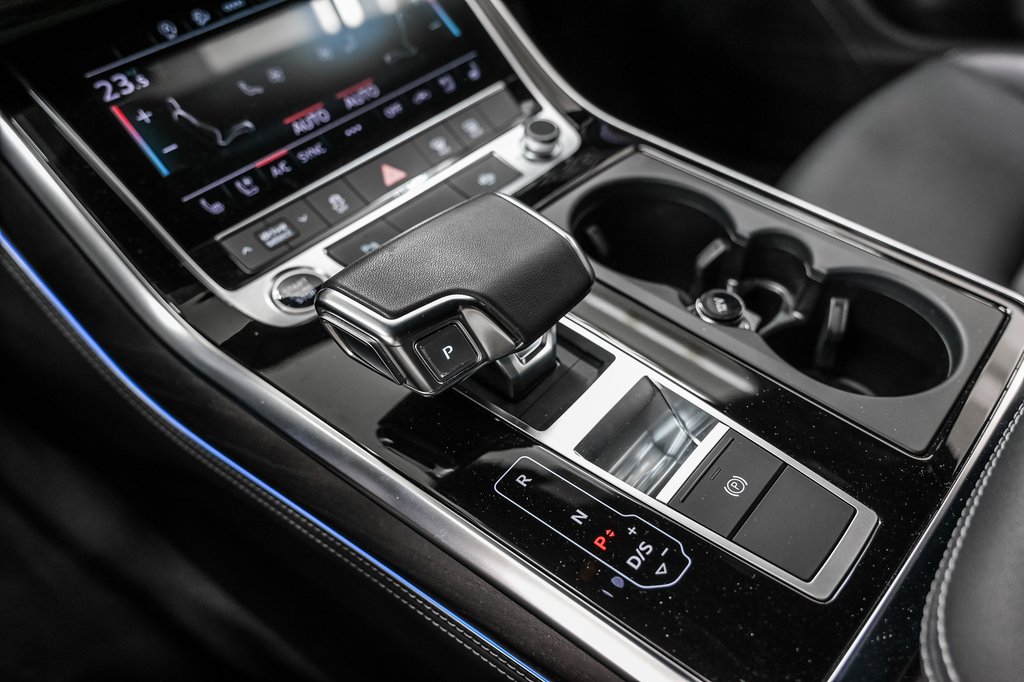 Audi Q8 PROGRESSIV DRIVER ASSIST TRAILER HITCH 2023 à Laval, Québec - 15 - w1024h768px