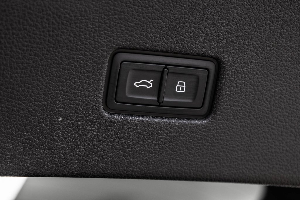 Audi Q8 TECHNIK, 4 WHEEL STEERING, COMFORT SEAT 2024 à Laval, Québec - 11 - w1024h768px