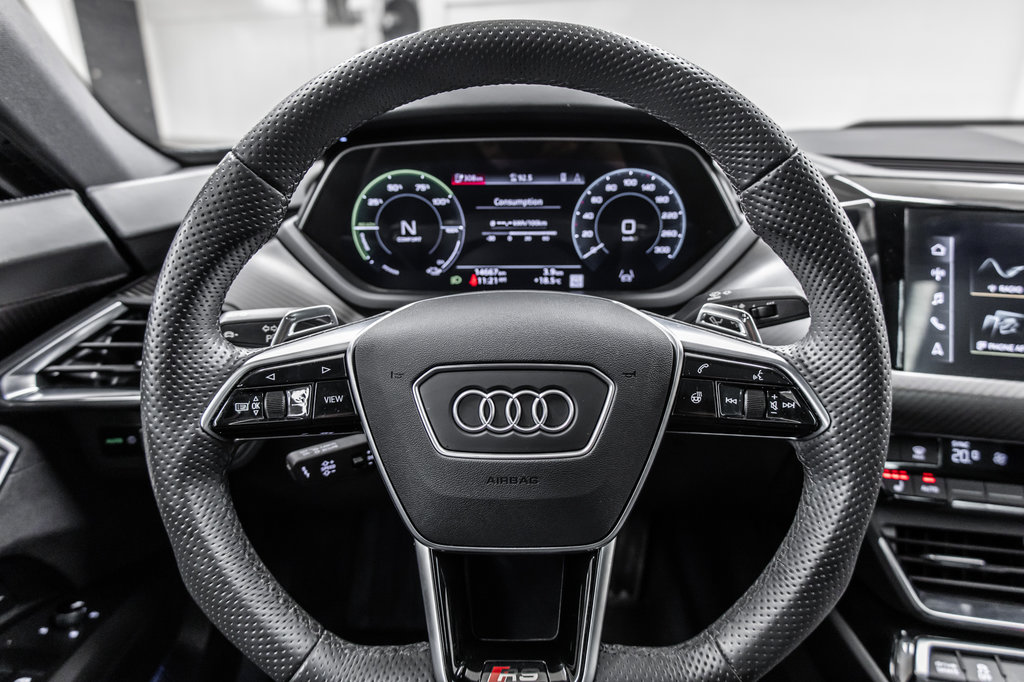 2022 Audi RS e-tron GT BLACK OPTIC PERFORMANCE PKG NAPPA LEATHER in Laval, Quebec - 16 - w1024h768px