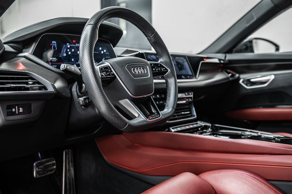 2022 Audi RS e-tron GT BLACK OPTIC NAPPA LEATHER in Laval, Quebec - 16 - w1024h768px