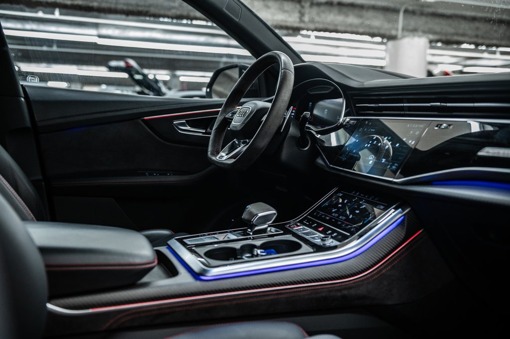 2021 Audi RS Q8 DYNAMIC PKG SPORT EXHAUST CERAMIC BRAKES in Laval, Quebec - 32 - w1024h768px