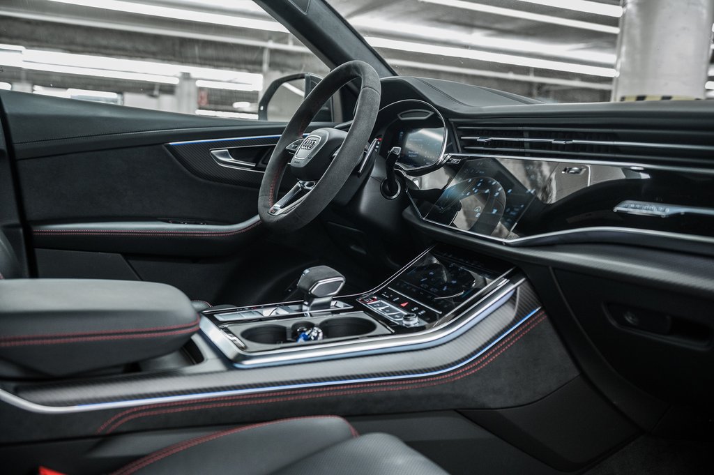 Audi RS Q8 CARBON OPTICS, RS DESIGN, BANG&OLUFSEN 3D, 2024 à Laval, Québec - 31 - w1024h768px