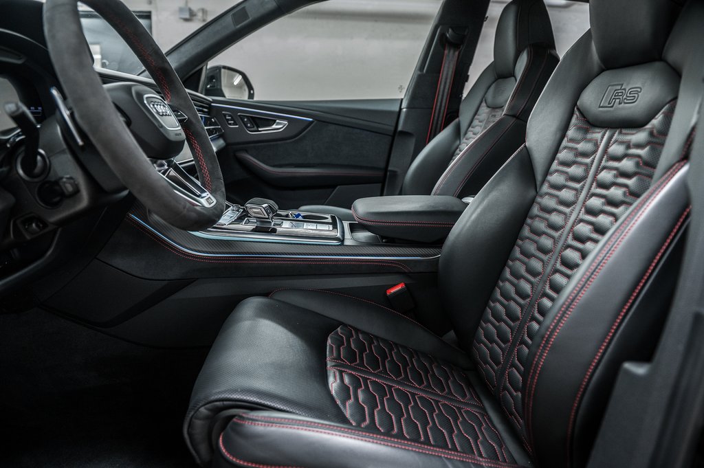 Audi RS Q8 CARBON OPTICS, RS DESIGN, BANG&OLUFSEN 3D, 2024 à Laval, Québec - 13 - w1024h768px