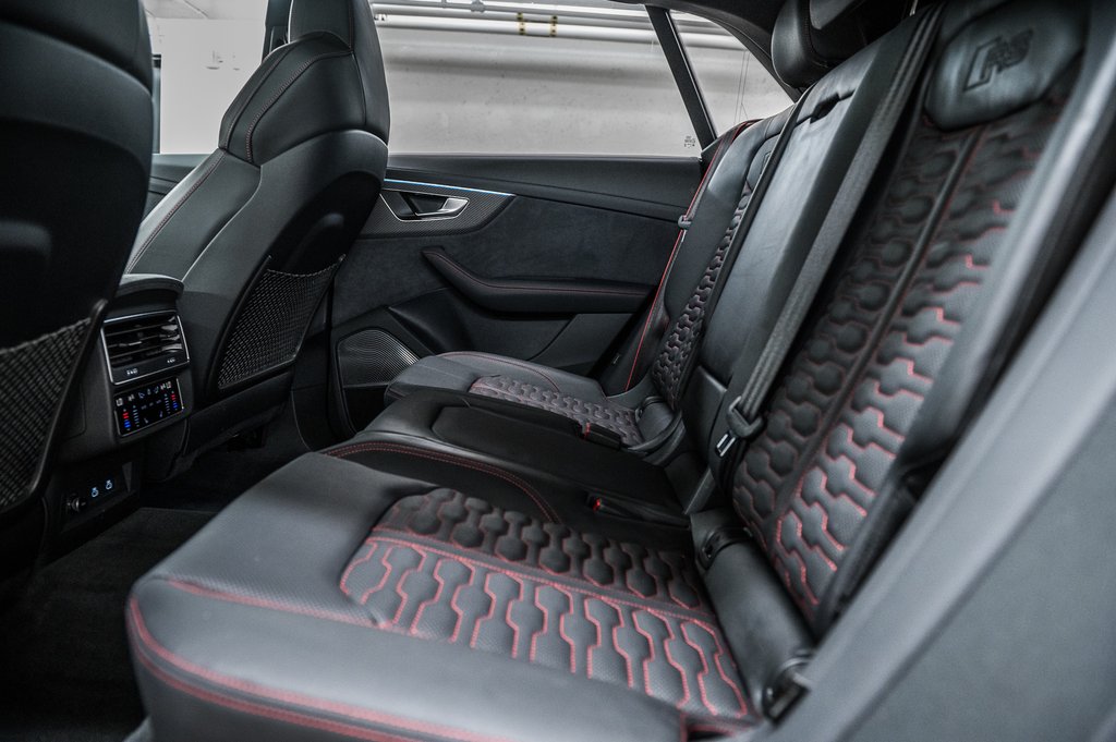 Audi RS Q8 CARBON OPTICS, RS DESIGN, BANG&OLUFSEN 3D, 2024 à Laval, Québec - 26 - w1024h768px
