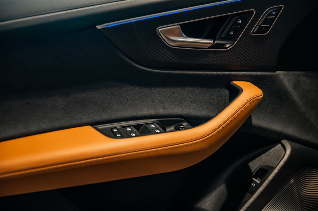 Audi RS Q8 DE PERFORMANCE 2025 à Laval, Québec - 13 - w1024h768px