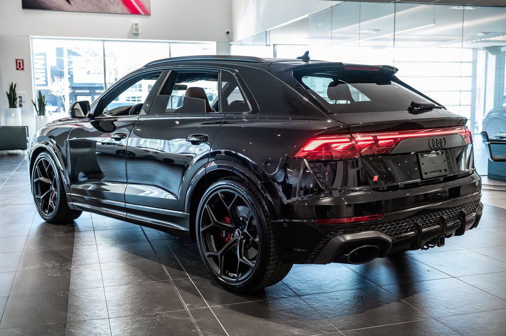 Audi RS Q8 DE PERFORMANCE 2025 à Laval, Québec - 6 - w1024h768px