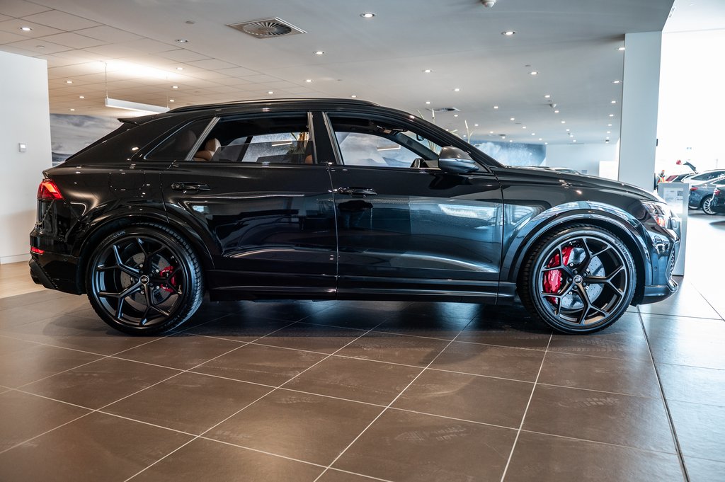 Audi RS Q8 DE PERFORMANCE 2025 à Laval, Québec - 3 - w1024h768px