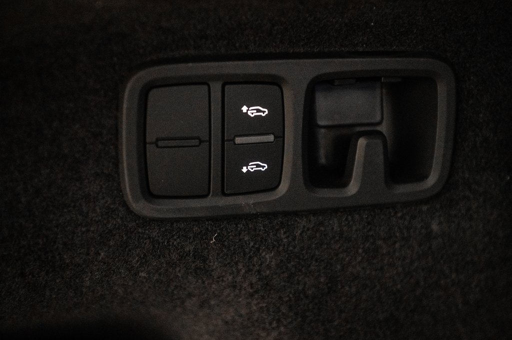 Audi RS Q8 DE PERFORMANCE 2025 à Laval, Québec - 11 - w1024h768px