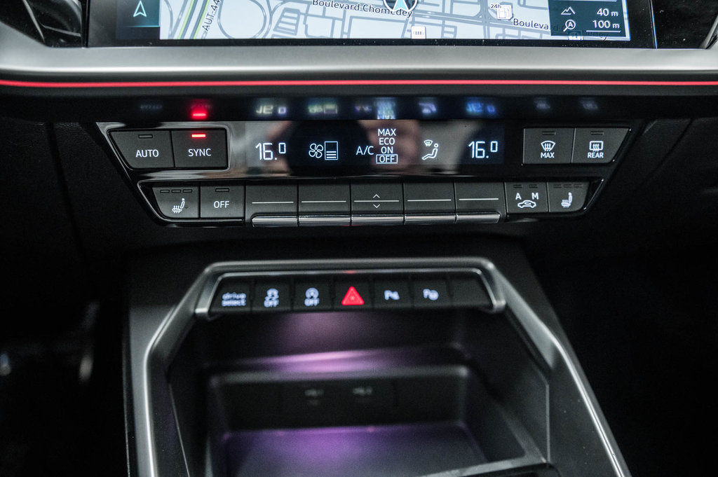 2022 Audi S3 SEDAN TECHNIK BLACK OPTIC CARBON INLAYS in Laval, Quebec - 20 - w1024h768px