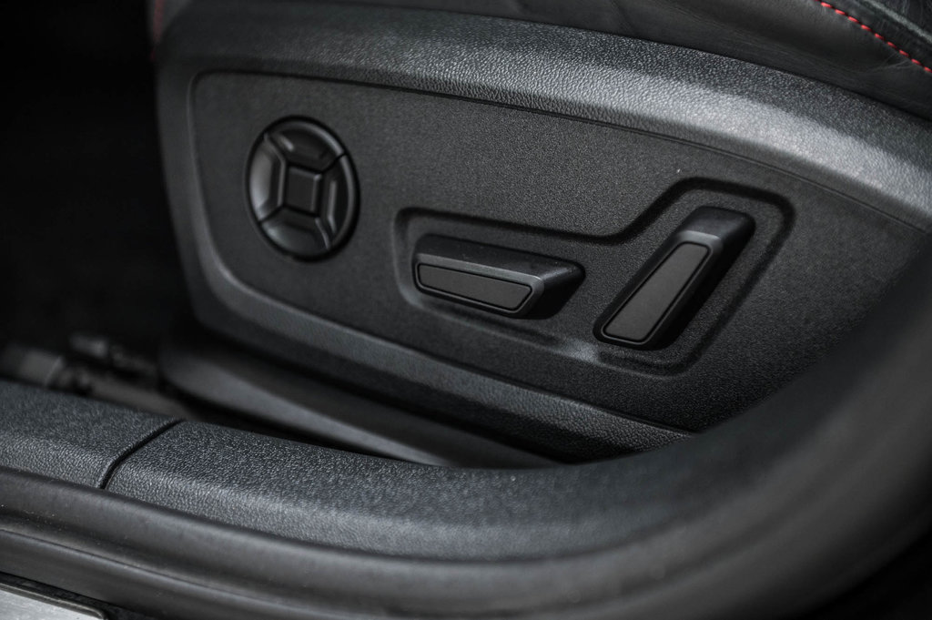 2022 Audi S3 SEDAN TECHNIK BLACK OPTIC CARBON INLAYS in Laval, Quebec - 13 - w1024h768px