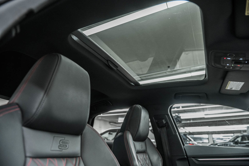 2022 Audi S3 SEDAN TECHNIK BLACK OPTIC CARBON INLAYS in Laval, Quebec - 32 - w1024h768px