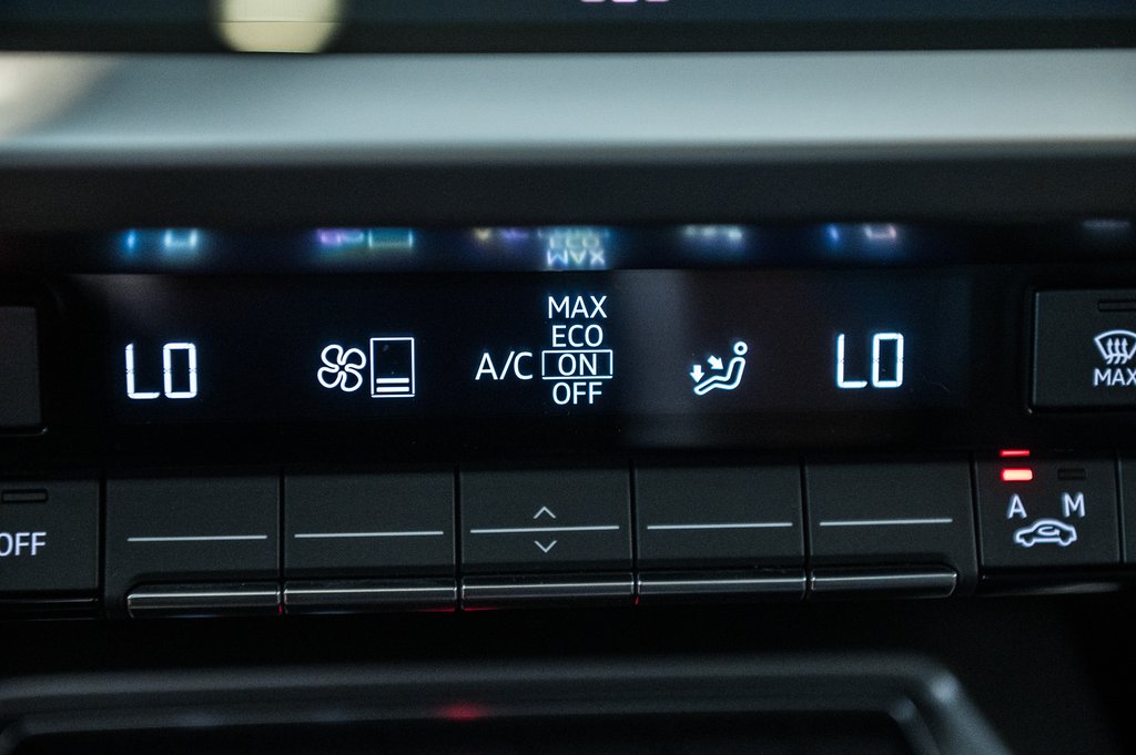 2022 Audi S3 SEDAN KOMFORT, RED CALIPERS in Laval, Quebec - 20 - w1024h768px