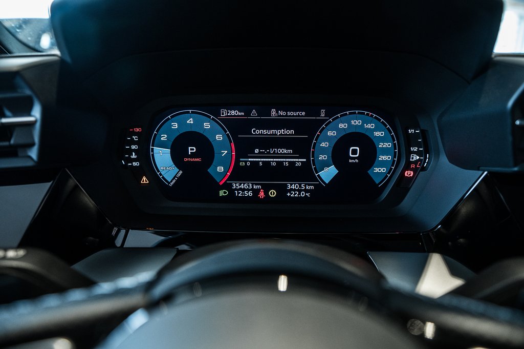 2022 Audi S3 SEDAN KOMFORT, RED CALIPERS in Laval, Quebec - 15 - w1024h768px