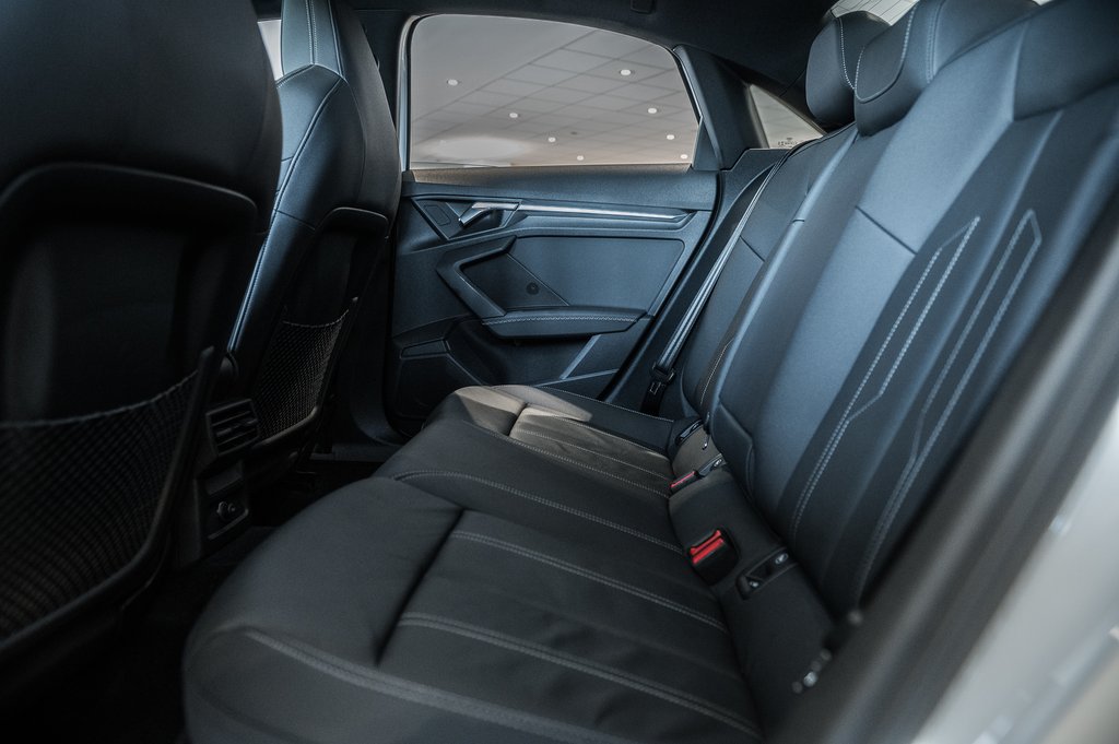 2022 Audi S3 SEDAN KOMFORT, RED CALIPERS in Laval, Quebec - 24 - w1024h768px
