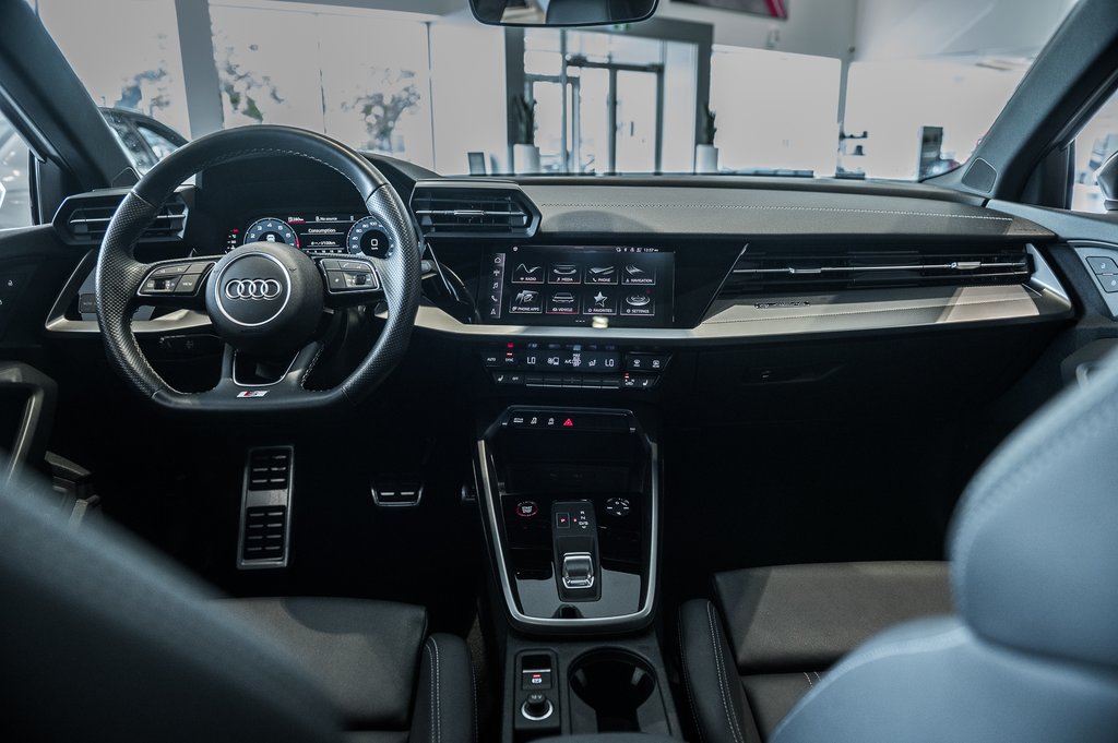 2022 Audi S3 SEDAN KOMFORT, RED CALIPERS in Laval, Quebec - 25 - w1024h768px