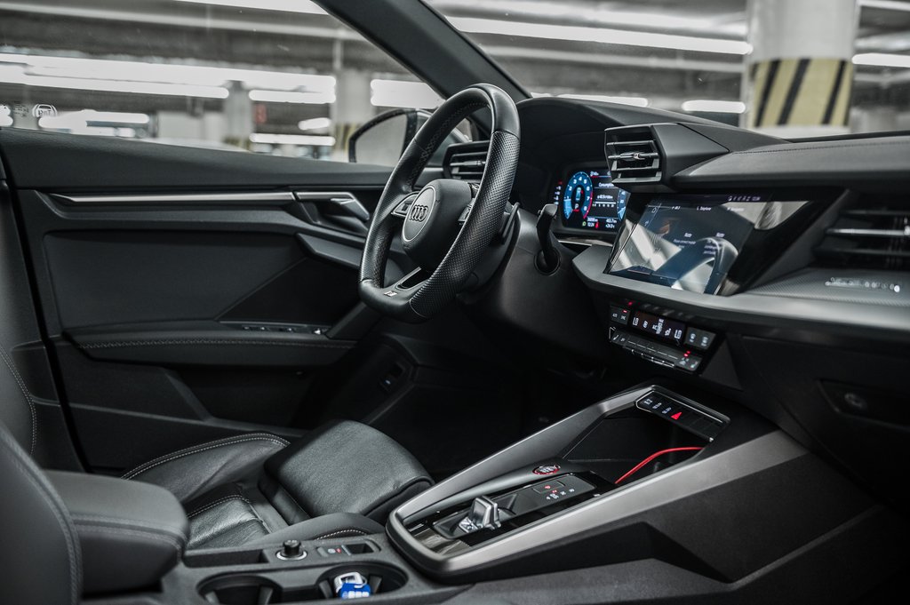 Audi S3 SEDAN KOMFORT RED CALIPER 2022 à Laval, Québec - 29 - w1024h768px