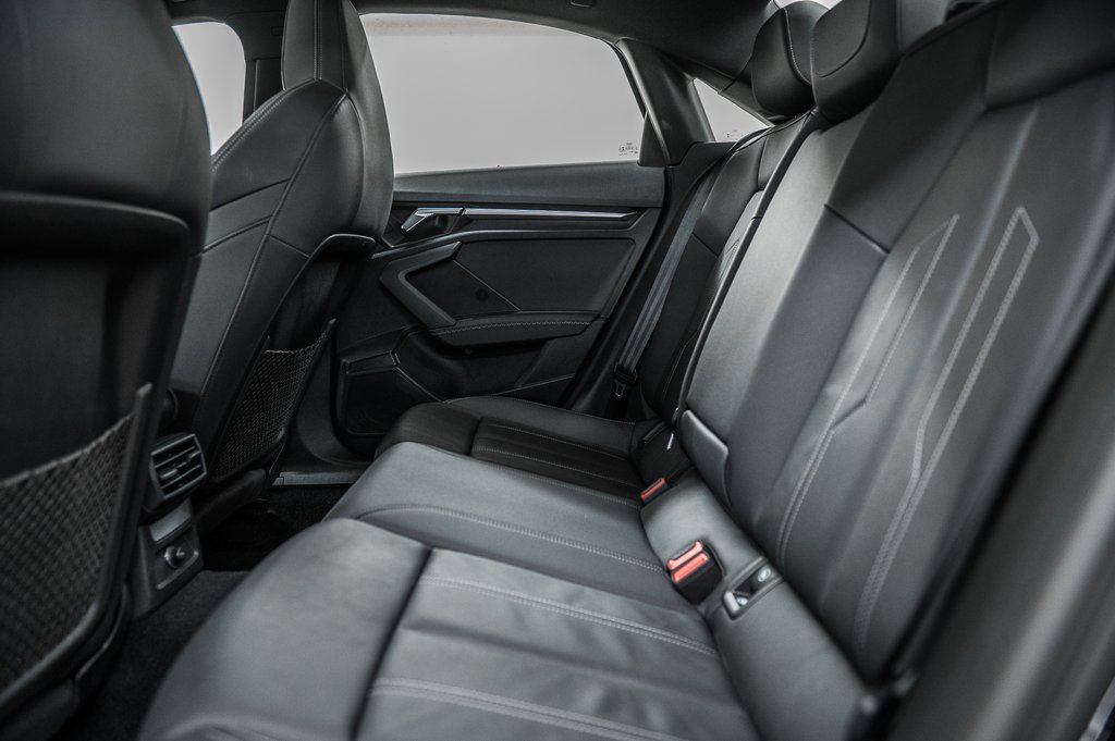 Audi S3 SEDAN KOMFORT RED CALIPER 2022 à Laval, Québec - 25 - w1024h768px