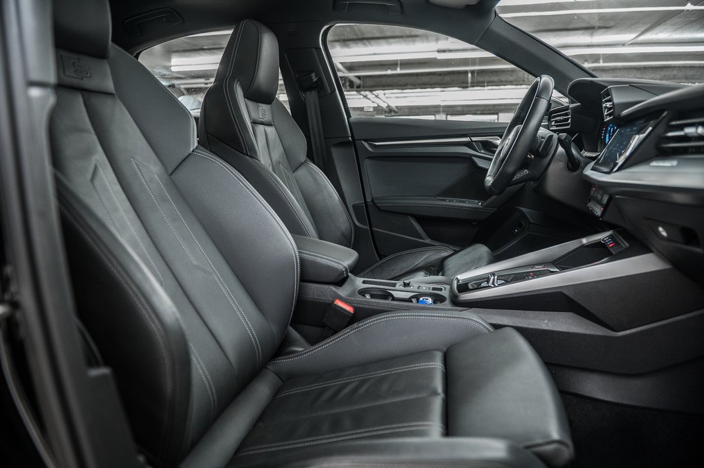 Audi S3 SEDAN KOMFORT RED CALIPER 2022 à Laval, Québec - 30 - w1024h768px