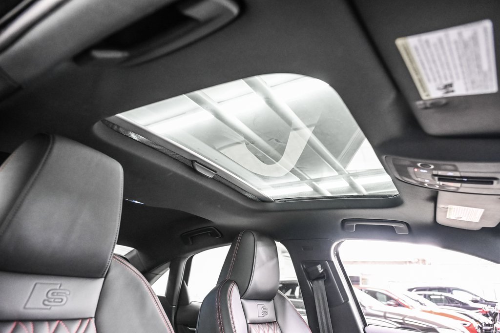 2022 Audi S3 Sedan PROGRESSIV BLACK OPTIC RED CALIPER in Laval, Quebec - 22 - w1024h768px