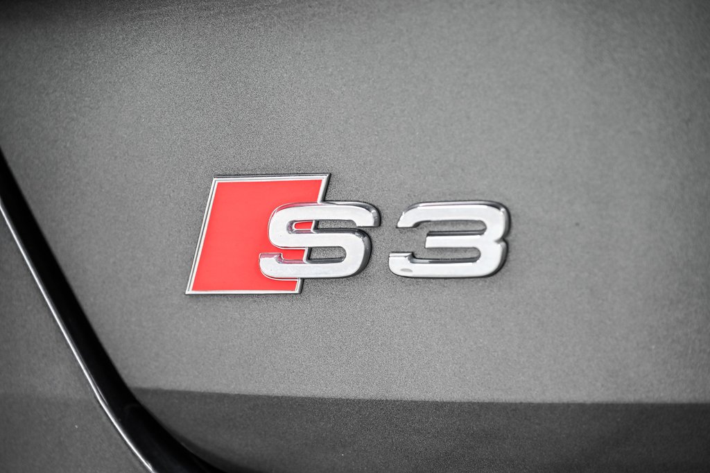 2022 Audi S3 Sedan PROGRESSIV BLACK OPTIC RED CALIPER in Laval, Quebec - 7 - w1024h768px