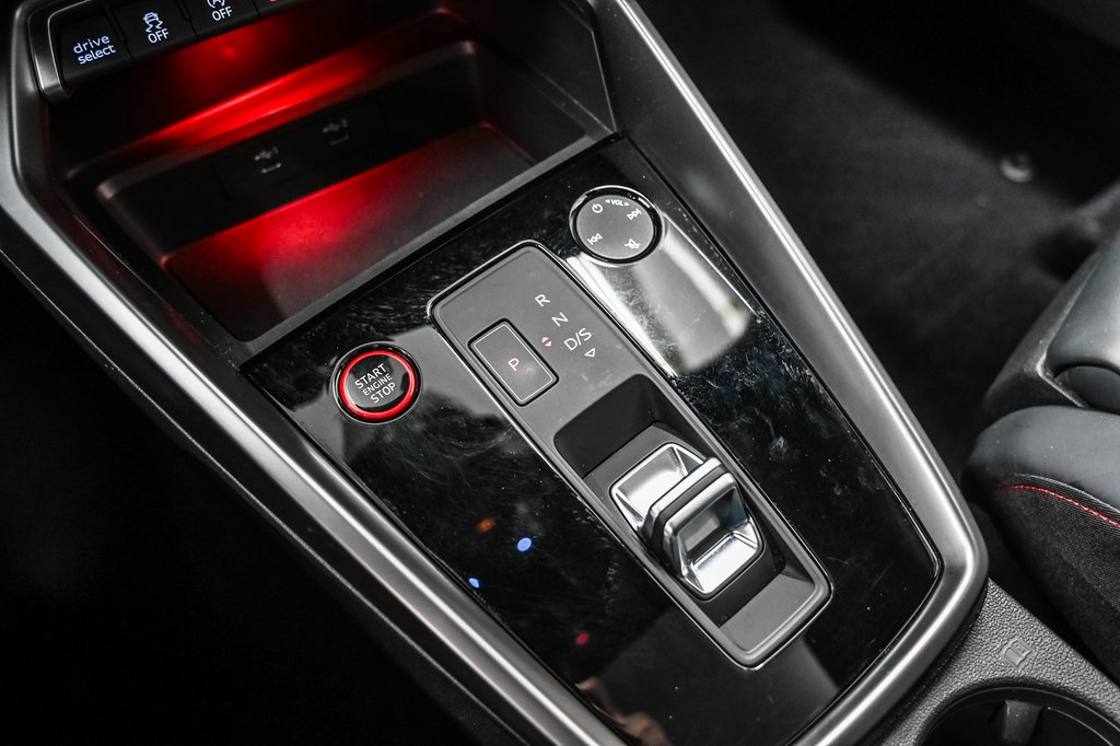 2022 Audi S3 Sedan PROGRESSIV BLACK OPTIC RED CALIPER in Laval, Quebec - 12 - w1024h768px