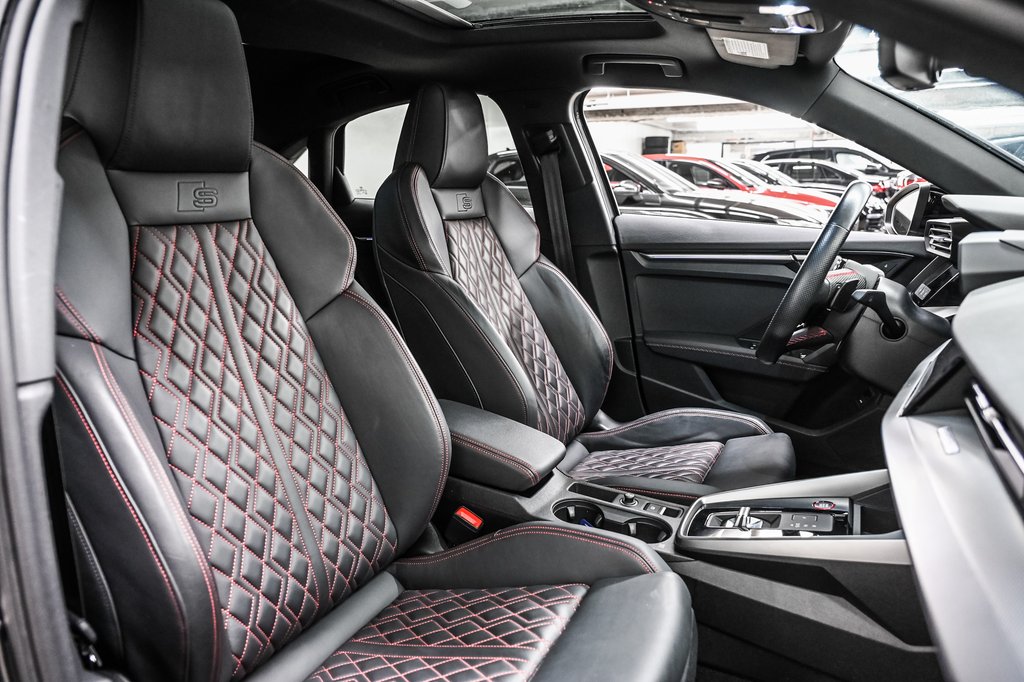 2022 Audi S3 Sedan PROGRESSIV BLACK OPTIC RED CALIPER in Laval, Quebec - 21 - w1024h768px