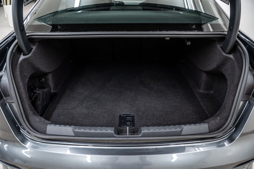 2022 Audi S3 PROGRESSIV BLACK OPTIC ADV HANGLING PKG in Laval, Quebec - 10 - w1024h768px