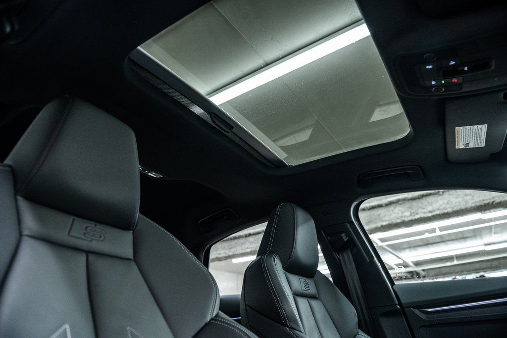 2022 Audi S3 PROGRESSIV BLACK OPTIC ADV HANGLING PKG in Laval, Quebec - 31 - w1024h768px