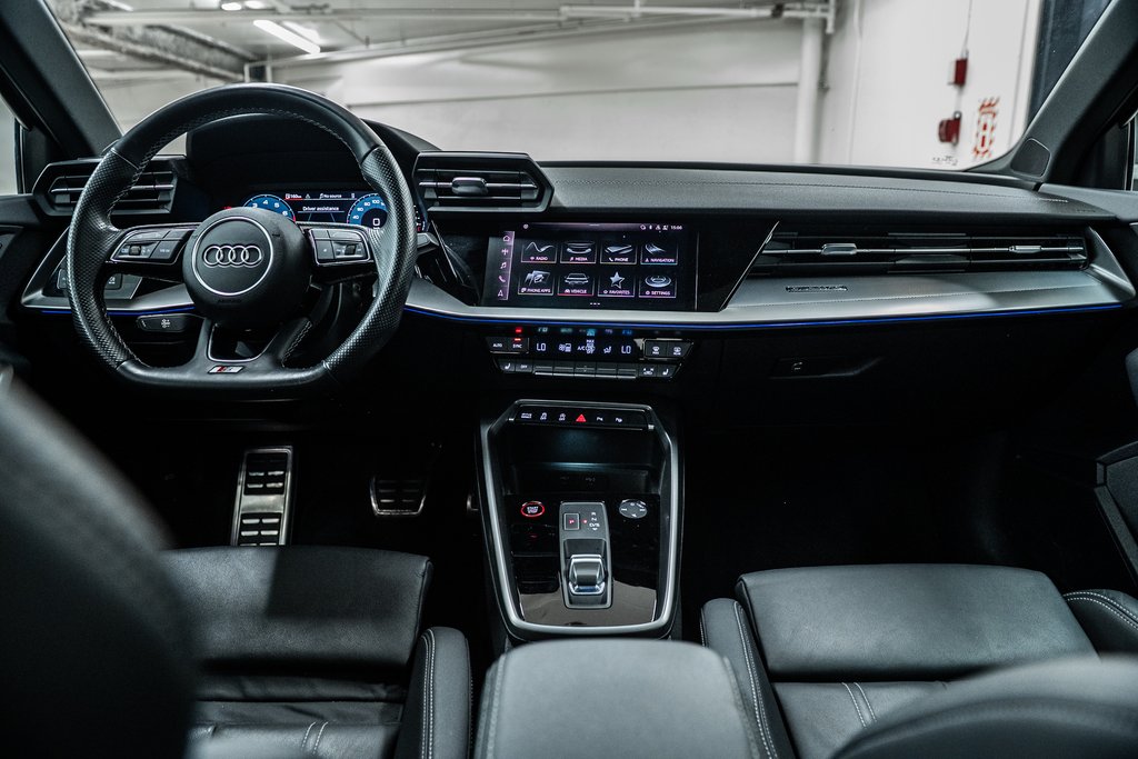 2022 Audi S3 PROGRESSIV BLACK OPTIC ADV HANGLING PKG in Laval, Quebec - 26 - w1024h768px