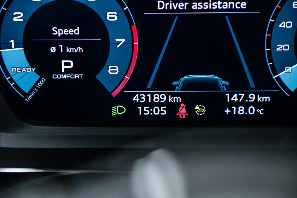 2022 Audi S3 PROGRESSIV BLACK OPTIC ADV HANGLING PKG in Laval, Quebec - 17 - w1024h768px
