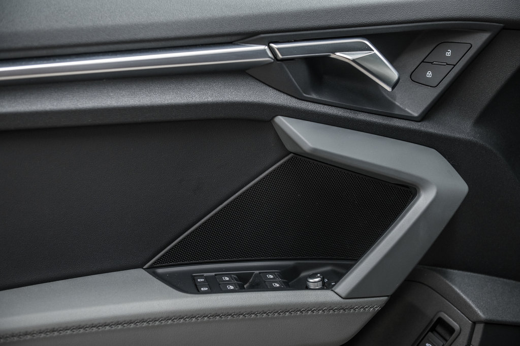 2023 Audi S3 SEDAN KOMFORT QUATTRO in Laval, Quebec - 11 - w1024h768px
