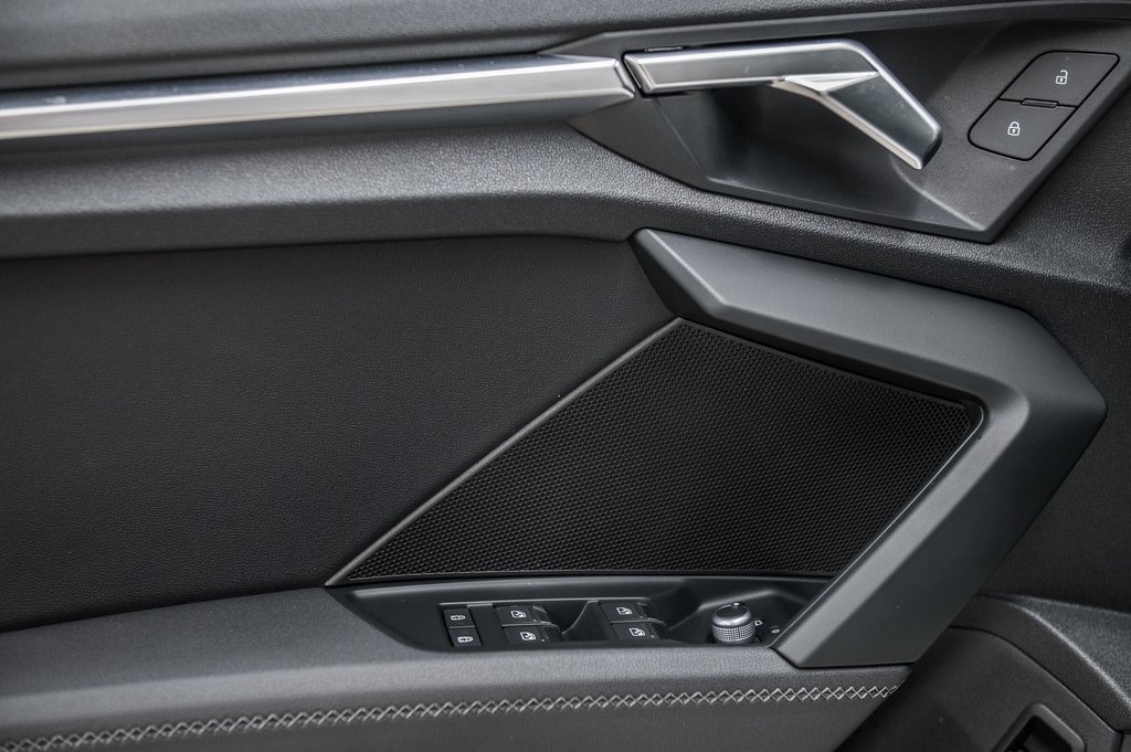 2023 Audi S3 SEDAN KOMFORT TECH PKG PHONE BOX in Laval, Quebec - 11 - w1024h768px