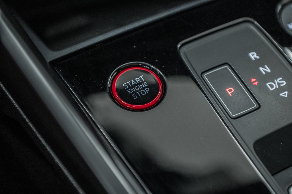 2023 Audi S3 SEDAN KOMFORT TECH PKG PHONE BOX in Laval, Quebec - 24 - w1024h768px