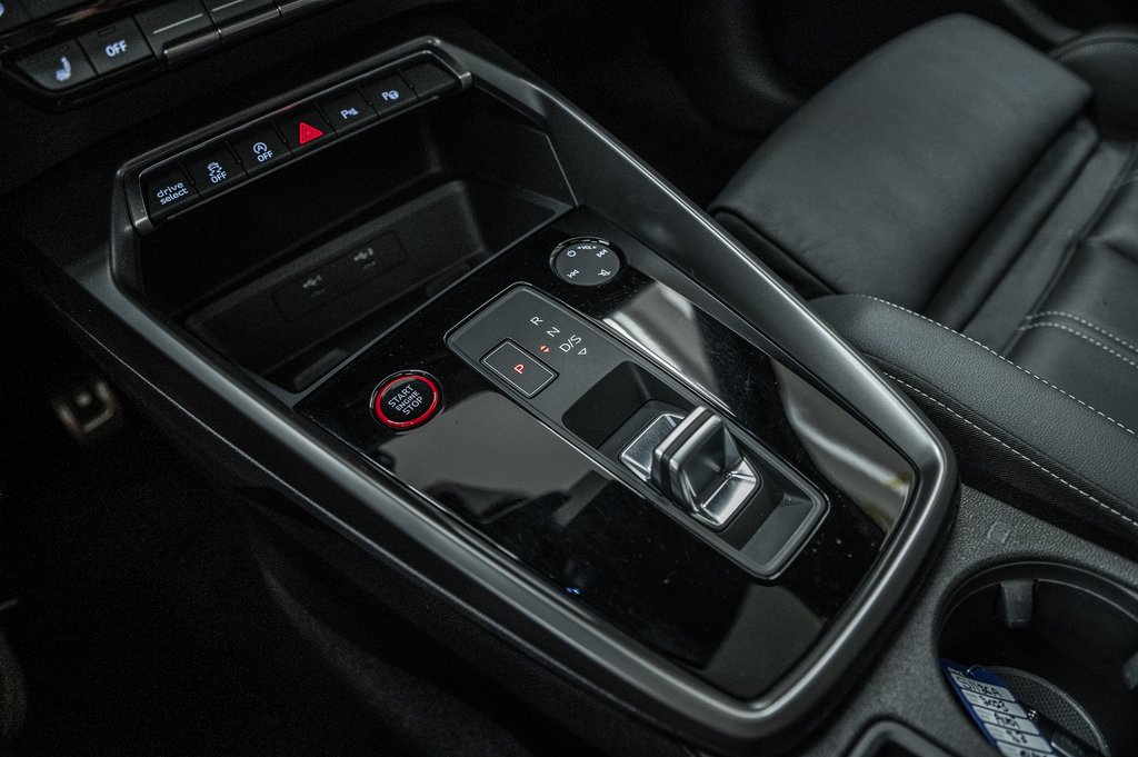 2023 Audi S3 SEDAN KOMFORT TECH PKG PHONE BOX in Laval, Quebec - 23 - w1024h768px
