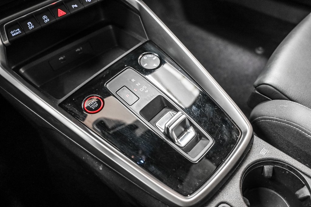 2023 Audi S3 Sedan KOMFORT QUATTRO RED CALIPER in Laval, Quebec - 14 - w1024h768px