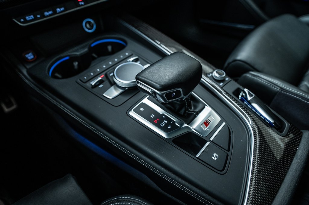 Audi S4 TECHNIK SPORT DIFF CARBON INLAY 2018 à Laval, Québec - 26 - w1024h768px
