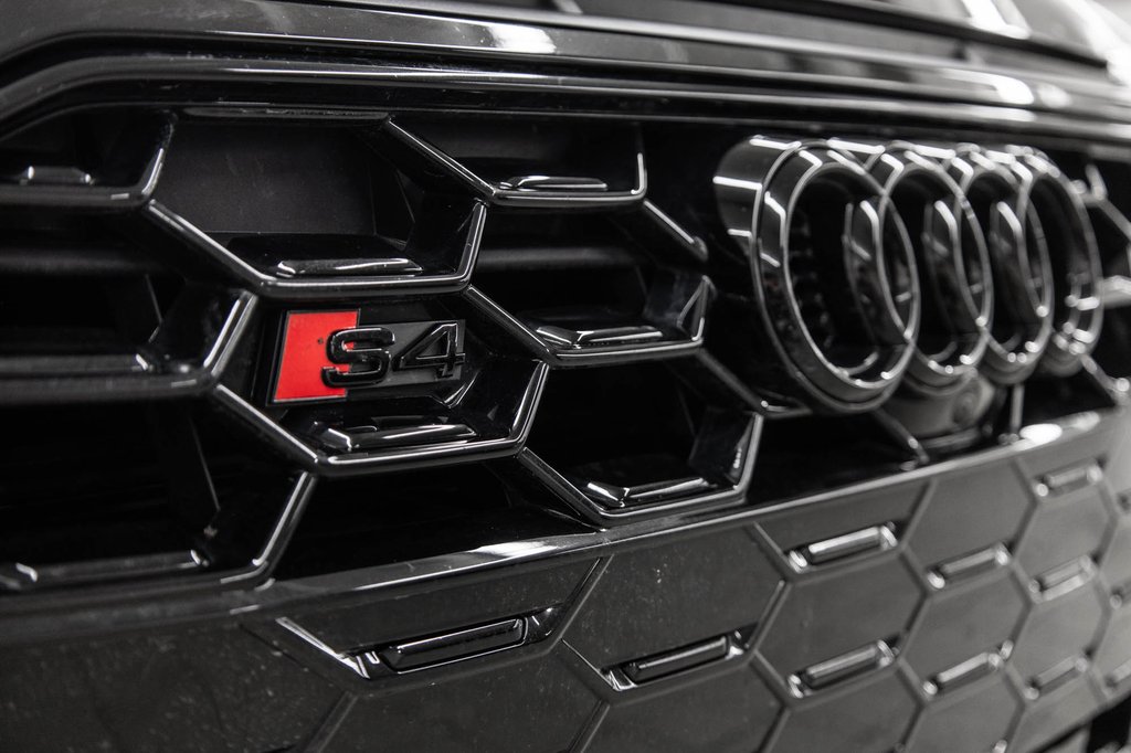2024 Audi S4 SEDAN TECHNIK CARBON INLAYS, 19PCS FLAG DESIGN, RED CALI in Laval, Quebec - 8 - w1024h768px