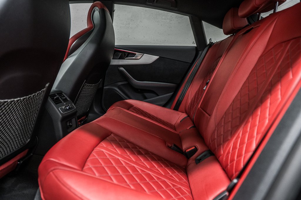 2022 Audi S5 Sportback PROGRESSIV BLACK OPTIC 20 PCS in Laval, Quebec - 28 - w1024h768px