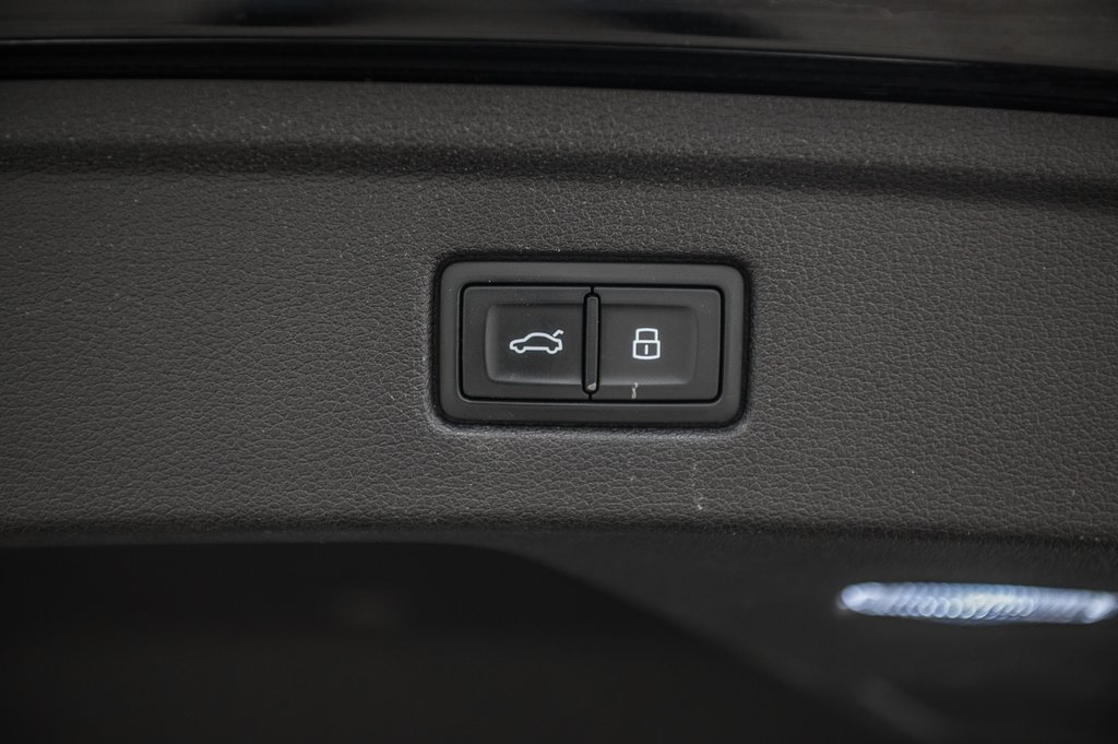 2022 Audi S5 Sportback PROGRESSIV BLACK OPTIC 20 PCS in Laval, Quebec - 12 - w1024h768px