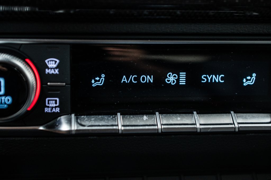 2021 Audi SQ5 Sportback TECHNIK CARBON 21 PCS in Laval, Quebec - 24 - w1024h768px