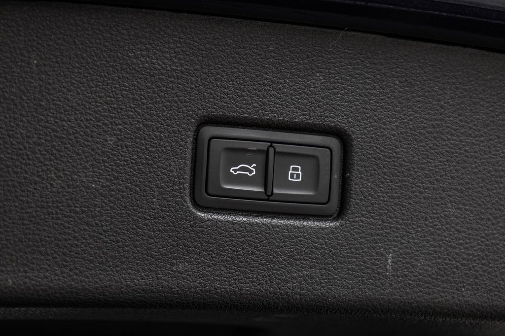 2022 Audi SQ5 Sportback PROGRESSIV CARBON 21 PCS in Laval, Quebec - 11 - w1024h768px