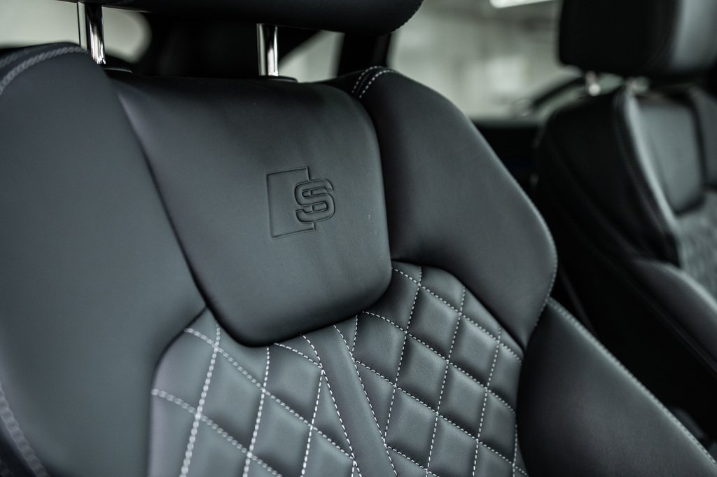 2024 Audi SQ5 Sportback TECHNIK BLACK PKG 21 PCS in Laval, Quebec - 36 - w1024h768px