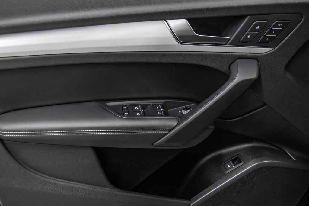 Audi SQ5 PROGRESSIV BLACK OPTIC CONFORT INTERIOR 2022 à Laval, Québec - 12 - w1024h768px