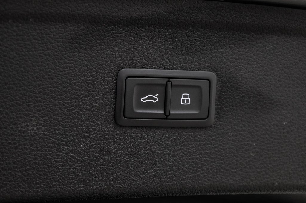 Audi SQ5 PROGRESSIV BLACK OPTIC SPORT EXHAUST 21 PCS 2022 à Laval, Québec - 10 - w1024h768px