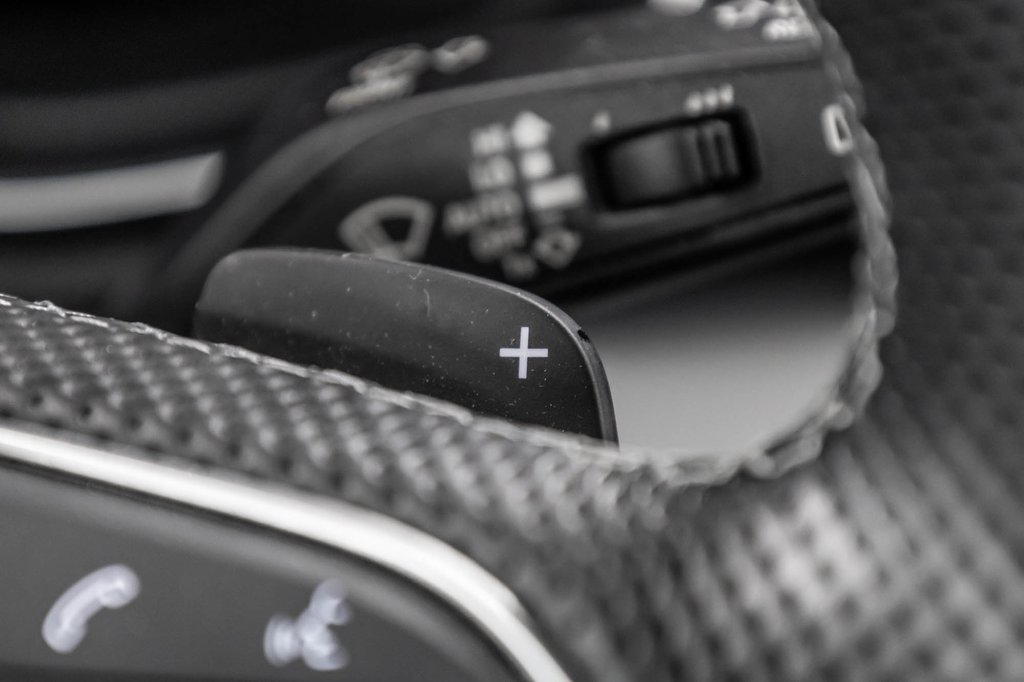 Audi SQ5 PROGRESSIV BLACK PKG 21 PCS 2022 à Laval, Québec - 21 - w1024h768px