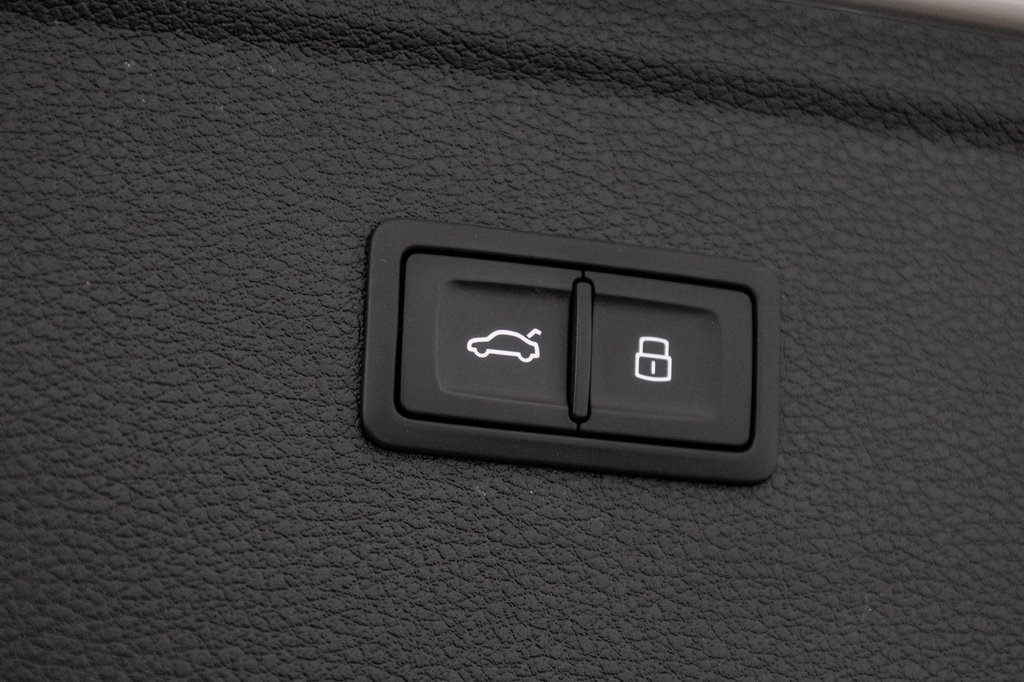 Audi SQ5 PROGRESSIV BLACK PKG CARBON 21 PCS 2023 à Laval, Québec - 11 - w1024h768px