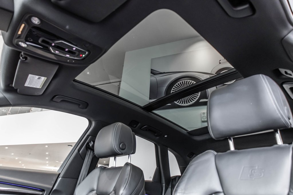 Audi SQ5 PROGRESSIV BLACK PKG CARBON 21 PCS 2023 à Laval, Québec - 32 - w1024h768px