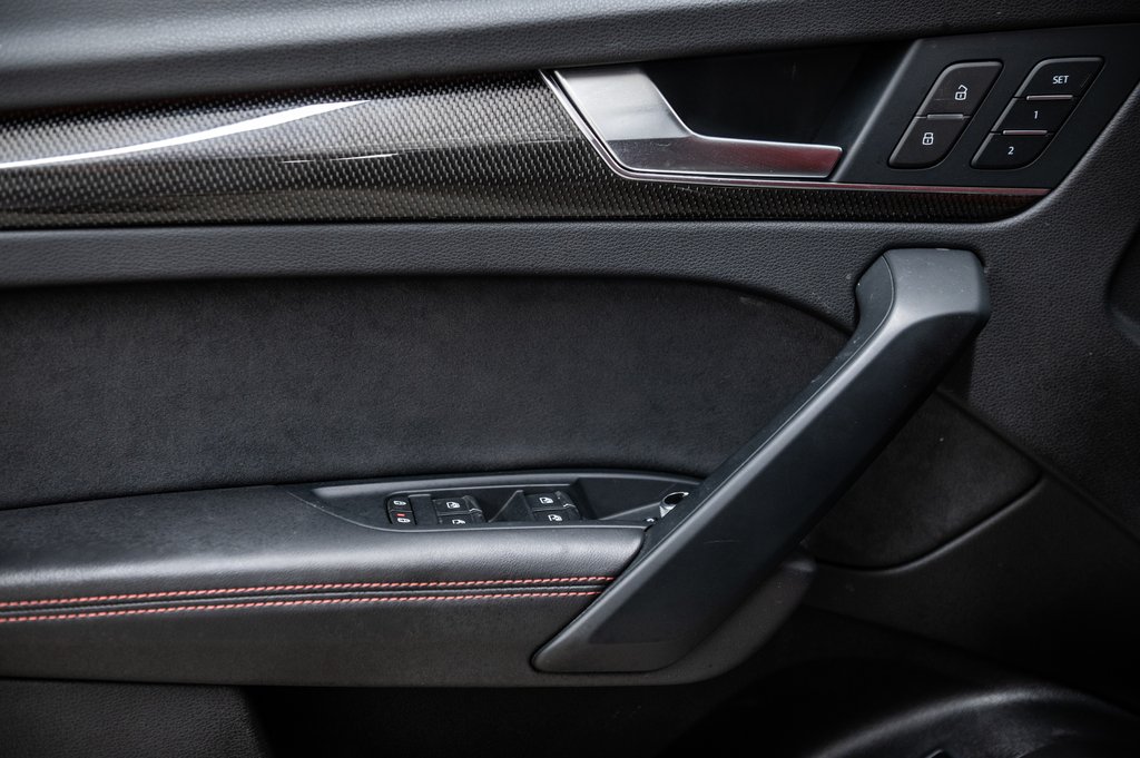 2023 Audi SQ5 PROGRESSIV BLACK OPTIC CARBON in Laval, Quebec - 12 - w1024h768px